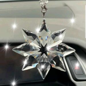 كريستالة سيارة بشكل أنيق وجذاب